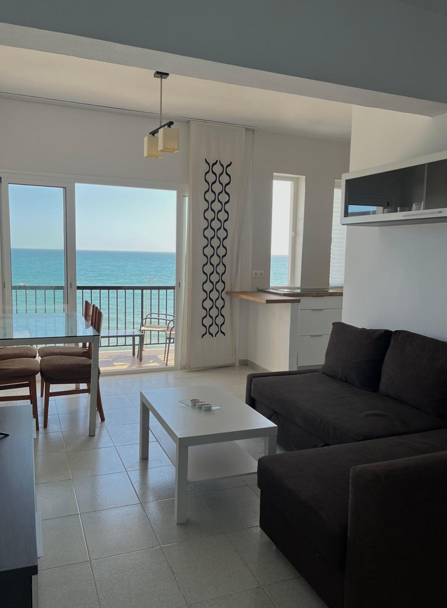 SEA VIEW APARTMENT / a primera línea de playa Málaga Exterior foto